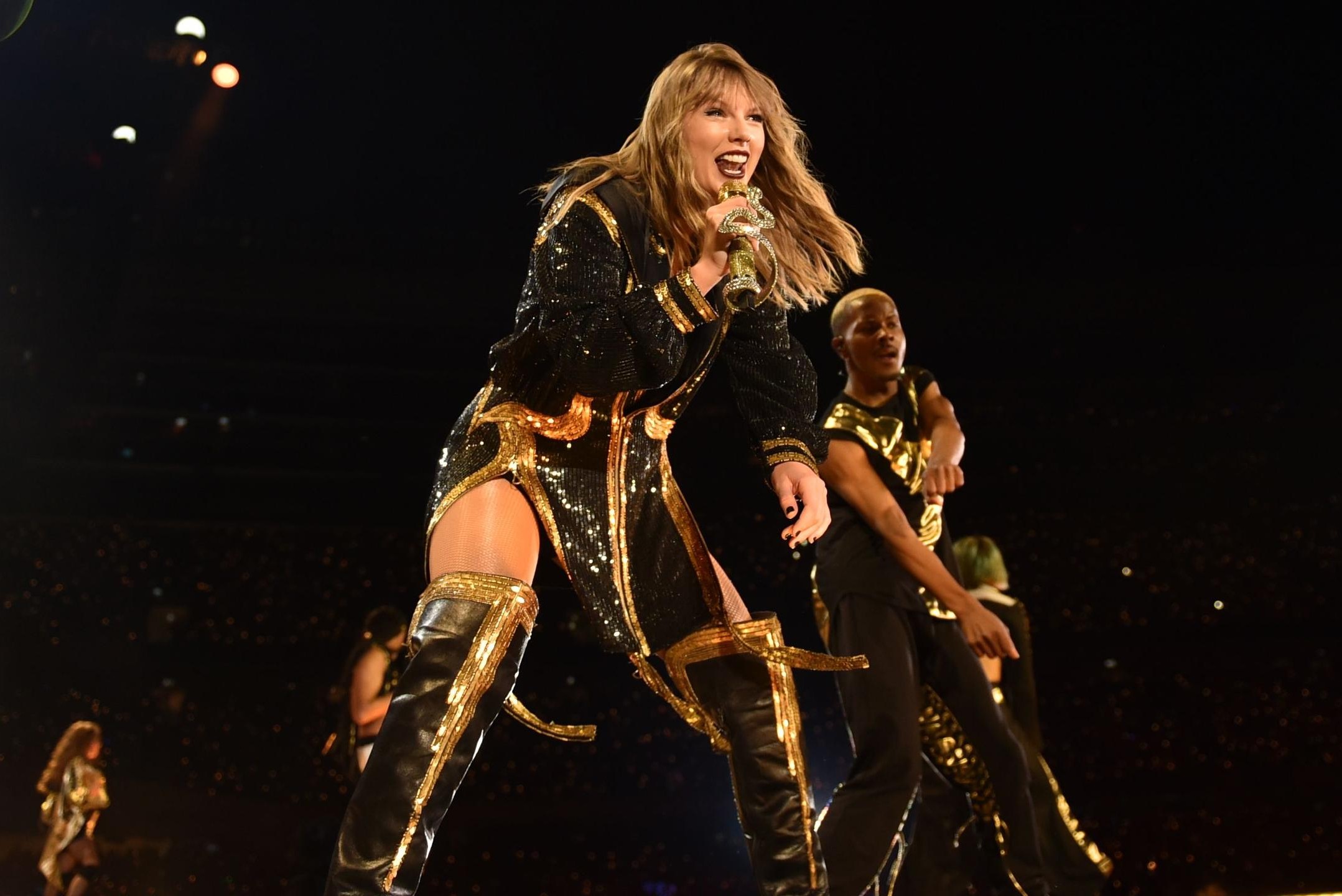 Auto scrolling image